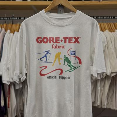 88 Calgary Goretex Offizieller Lieferant Seltenes T-Shirt Weiß XL