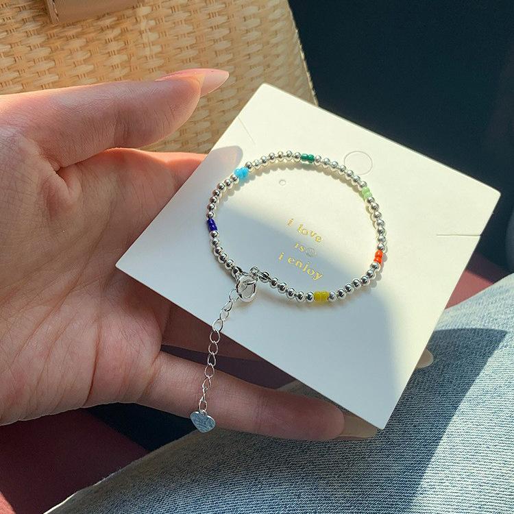 Dopaminfärgade Pärlarmband med Smiley Face Armband för Kvinnor Ljus Lyx Nisch Exklusiv Nischdesign Flickvän Student Hand Smycke