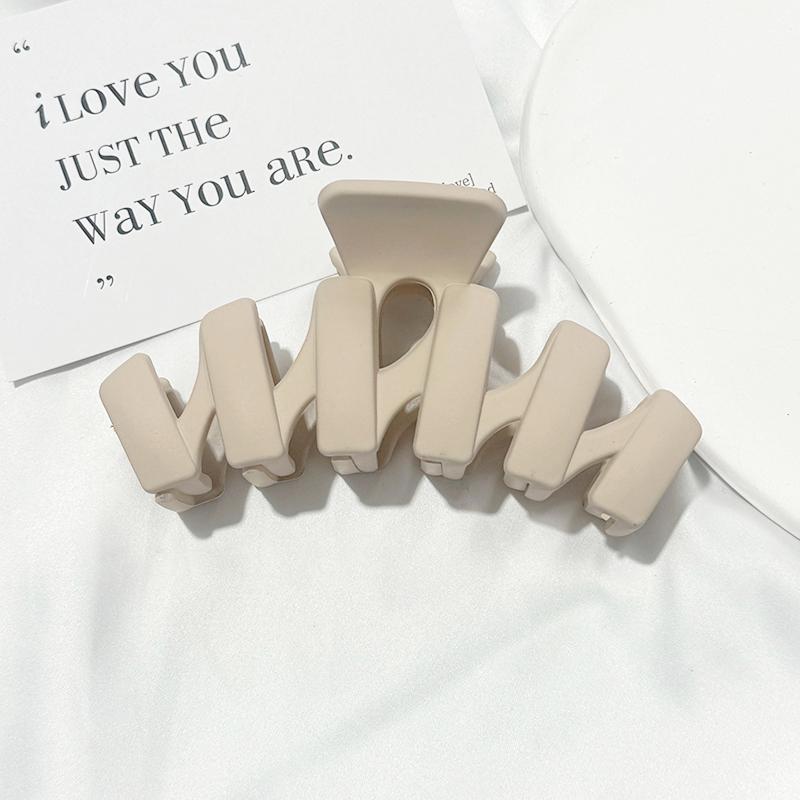 

Женские клипсы Корея Кофейно-бежевый Пластик Большая шпилька-коготь Геометрические заколки Краб Девушка Головной убор Аксессуары для волос one size черный фуксии