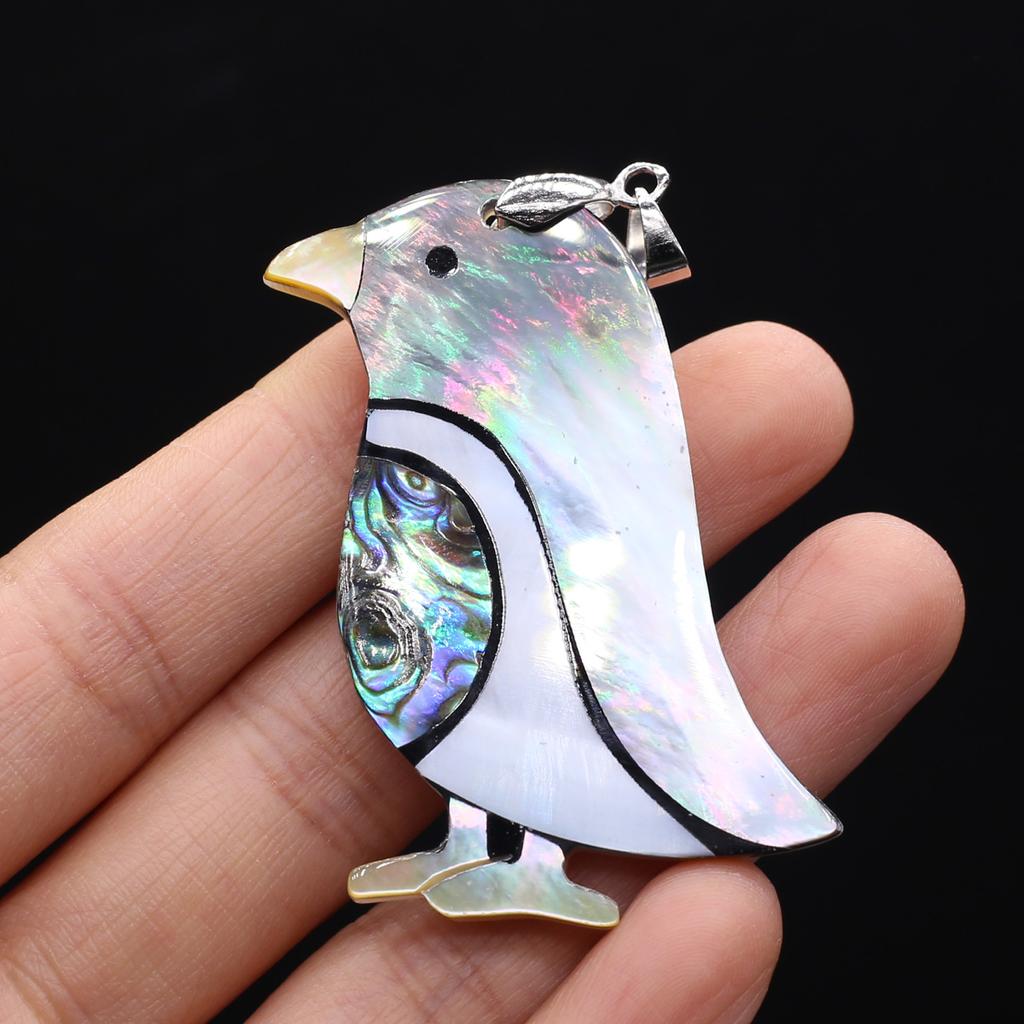 1Pc, Natural Shell Penguin Pendant Necklace, Unique Animal-Themed Jewellery Gift, Christmas Gift for Women and Girls, Playful Handcrafted Bohemian