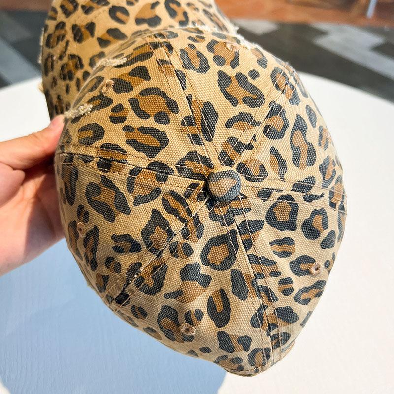Retro leopard print baseball cap women's spring, summer and autumn sunscreen visor hat, polished holes, old peaked cap tide