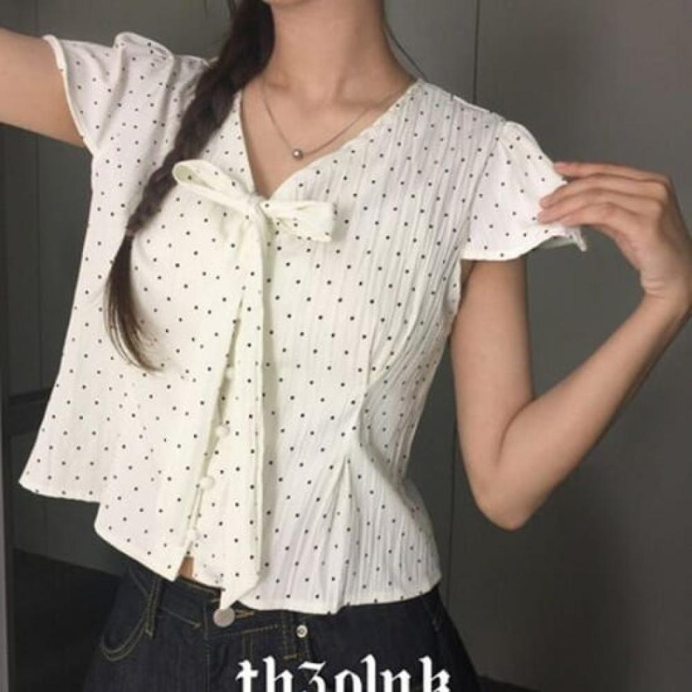 The Pink Women S Mongmong Dot Frill Pintuck Short Sleeve blouSe