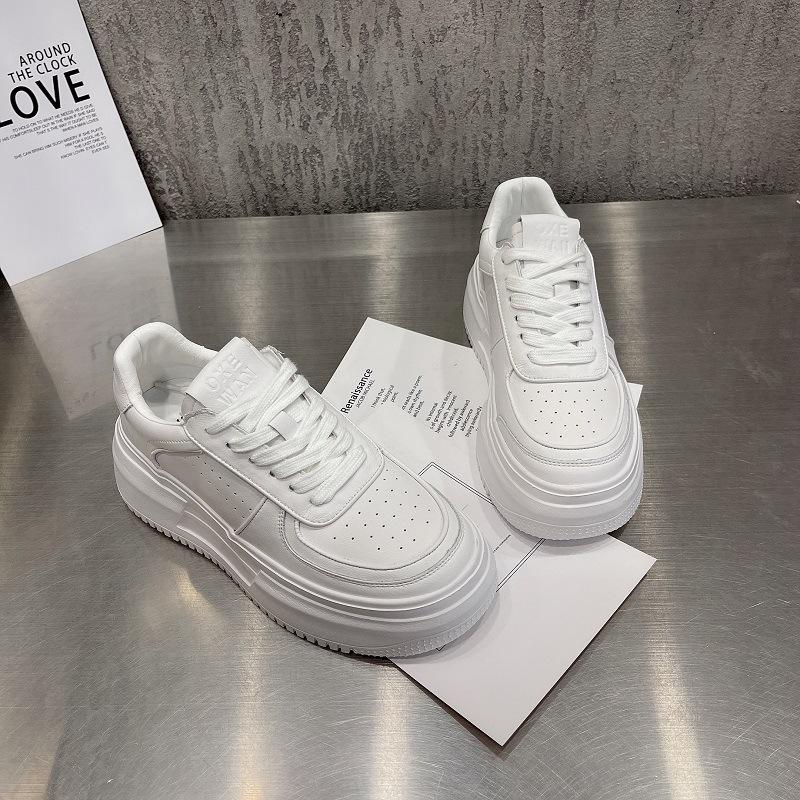 

Маленькие белые туфли женские туфли на платформе маффины весна 2024 новые универсальные туфли с увеличенным каблуком кожаные дышащие белые повседневные женские туфли 35 белый