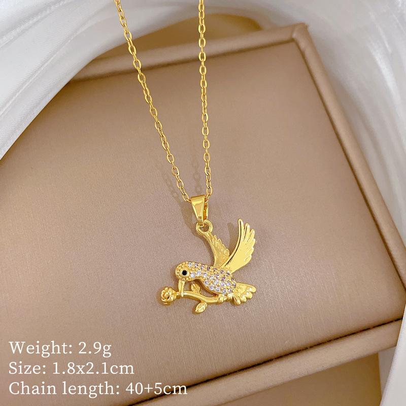 Stainless Steel Copper Micro-Inlaid Natural Stone Heart Fashion Light Luxury Elegant Electroplated Sporty Unisex Necklace