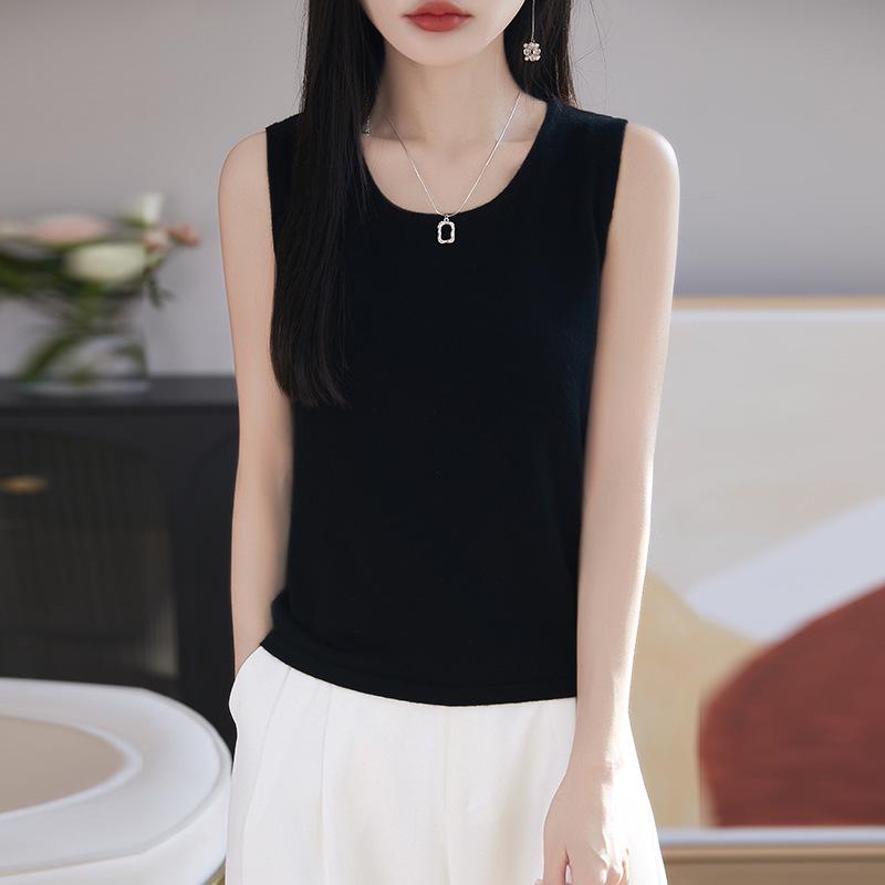 Women's Slim Fit Knitted Wool Vest - Soft Sleeveless Crew Neck for Spring & Autumn Layering