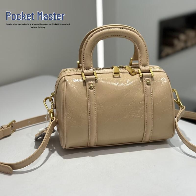 Douxiaozhu Retro Oil Wax Leather Boston Bag