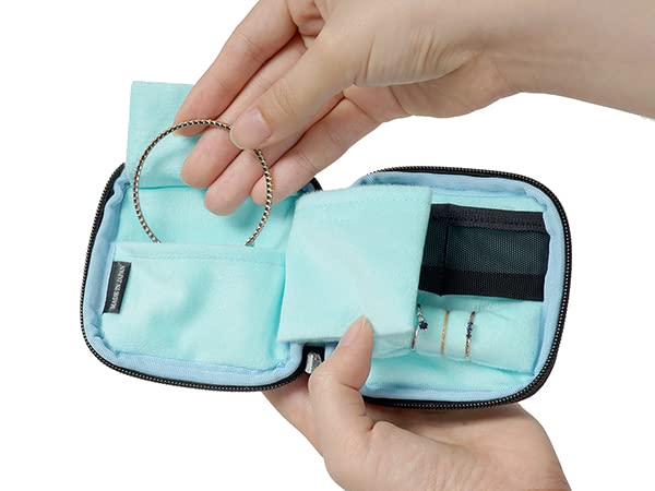 Artisan & Artist XOP-SH735 Portable Accessory Case with Ring Holder, Jewelry Pouch, Navy Blue, Shoe Pattern