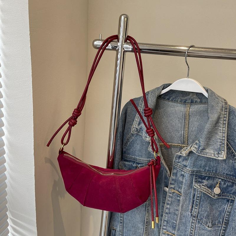 Fashion casual shoulder bag niche popular retro beautiful bag women's new shoulder messenger bag croissant bag