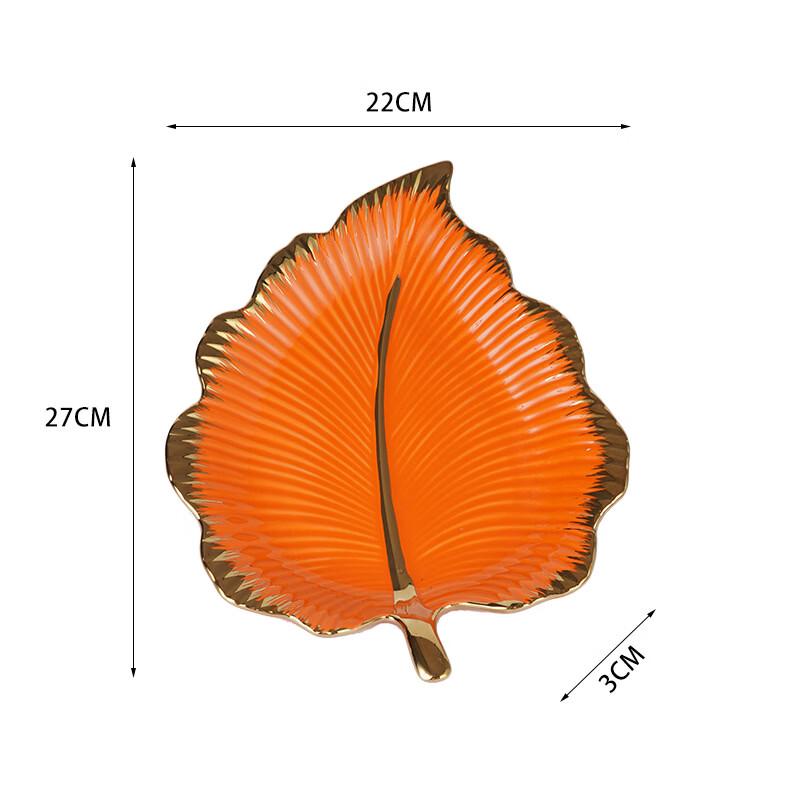 Piatto in Ceramica Nordica a Forma di Foglia