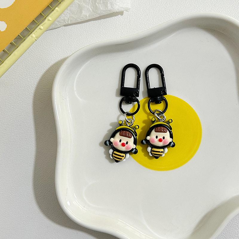 Cartoon Resin Bee Keychain Pendant Keyring Backpack Charm Headphone Case Accessories Creative Decoration Gift