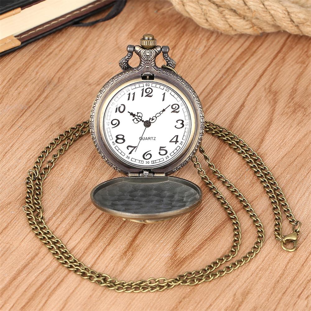 Vintage Classic Bronze Steam Train Design Pocket Watch with Chain Necklace Quartz Pocket Watch Gift Clock Chain for Men Kids