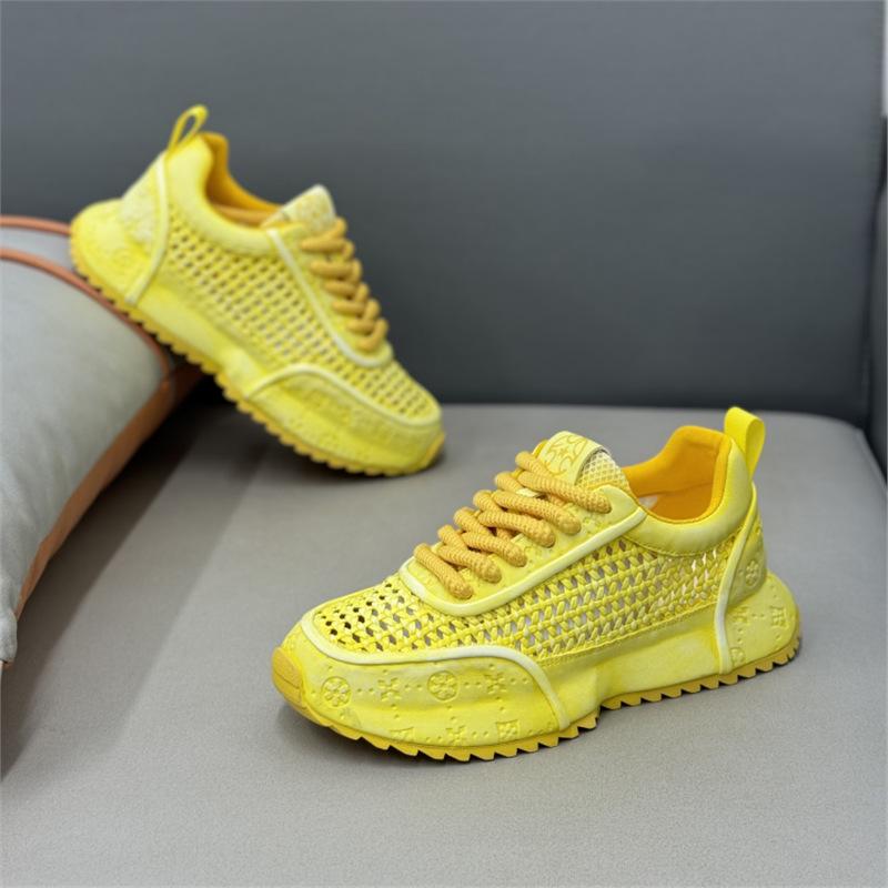 New comfortable shoes, sports shoes are breathable and comfortable 38 жёлтый