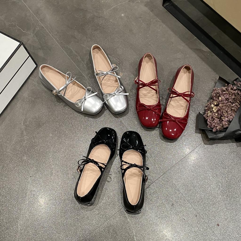 Light Mouth Square Head Small Leather Shoes One Word Thick Heel Single Shoes Bow 2025 Mary Jane Shoes Women'S Silver Spring New Models