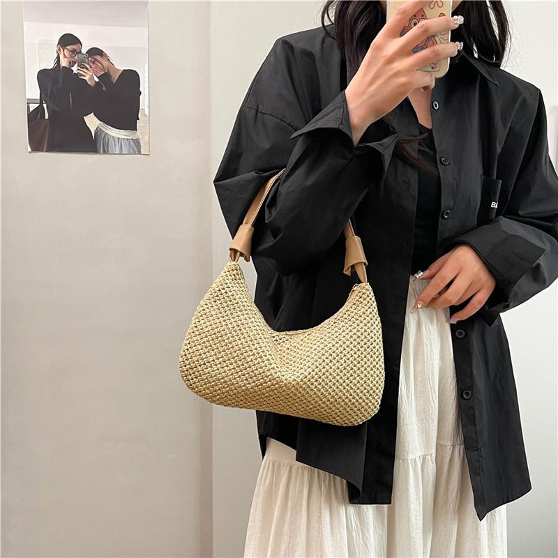 Trend Woven Bag Women's 2025 New Casual Straw Shoulder Bag Mori Beach Ins Tote Bag Underarm Bag