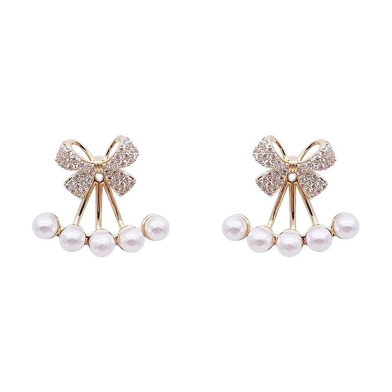 A two-tie pearl stud earrings for women's niche design sterling silver earrings, new popular earrings.