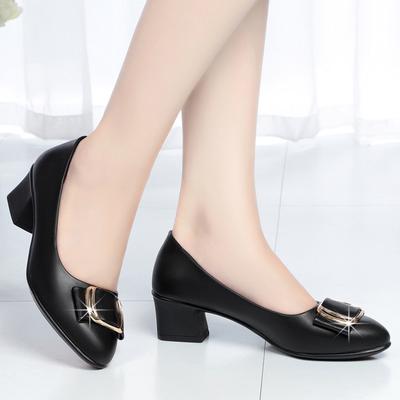 Chaussures, nouvelles chaussures simples pour femmes à talons moyens pour l'automne, chaussures de travail, chaussures en cuir professionnelles à talons épais et à décolleté bas pour femmes