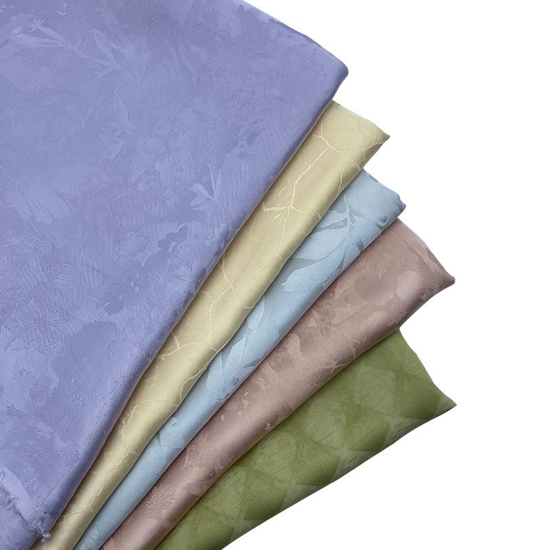 140gsm Silky Jacquard Fabric for Women: Breathable Chinese Style for Spring/Summer