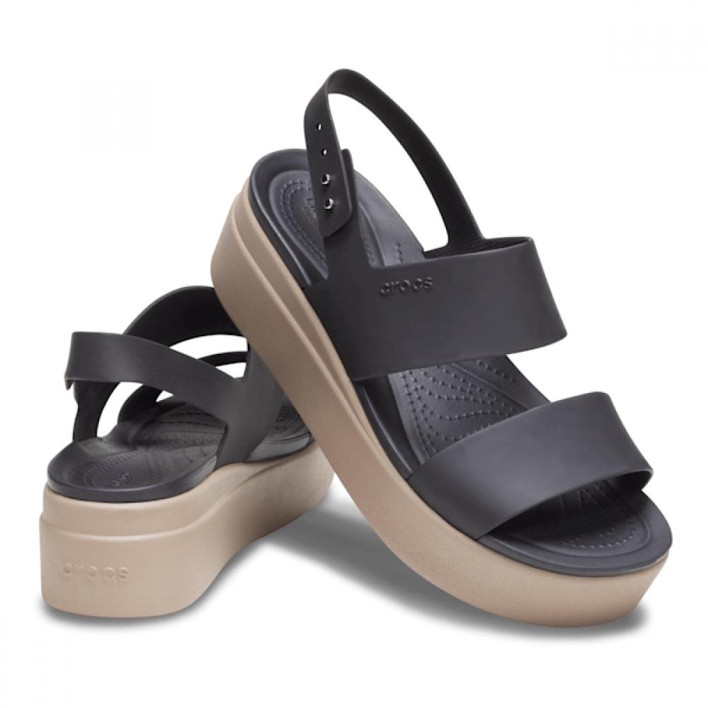 

Crocs Brooklyn Low Wedge Черные 206453 07h W6(230)