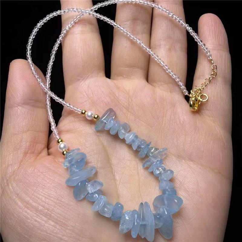 Natural strawberry crystal gravel necklace ice-through pink peach blossom strawberry crystal collarbone chain fashionable irregular and fresh