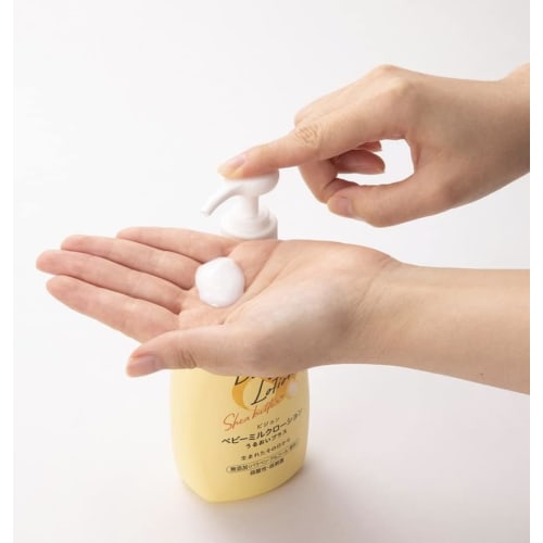 Pigeon Baby Milk Lotion (0 Months and Up), Moisturizing Skin Care (Baby Milk Lotion Moisture Plus, 300g, 1 Bottle)