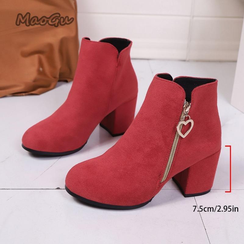 Heart Shape Metal Decor Side Zipper Women's Black Ankle Boots Suede Leather Chunky Heel Round Toe Fashion Booties 2026 Autumn
