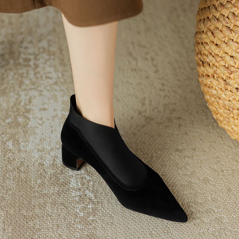 Krazing Pot Cow Leather Sheep Suede Winter Pointed Toe Med Heels Modern Boots Women Slip On Ankle Boots