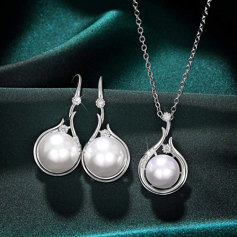 Elegant and gorgeous temperament, versatile pearl shell earrings pendant for women, fashionable and luxurious ear hook necklace set серебряный