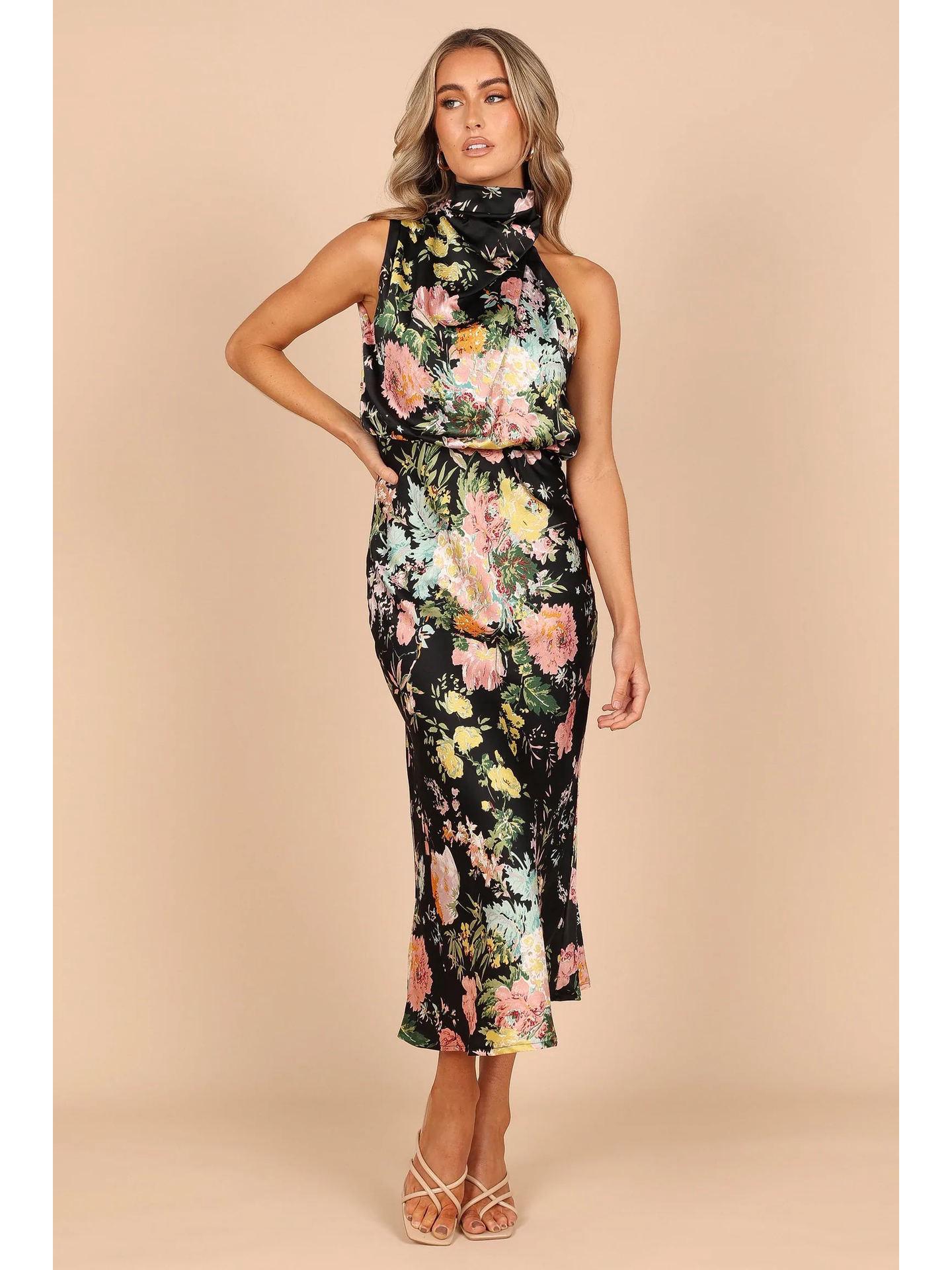 

Европейское и американское женское длинное платье без рукавов с халтер-вырезом - Летняя коллекция 2024 Large чёрный