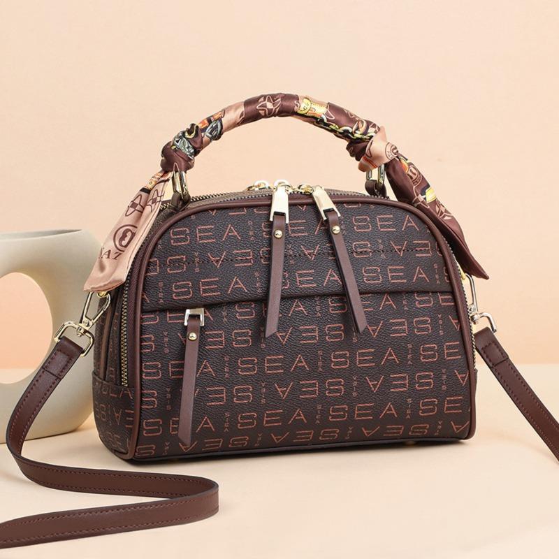 

Bags Women s bags Shoulder bags Crossbody bags Women s handbags Mobile phone bags Light luxury commuter underarm bags Casual and versatile темно-коричневого кольору
