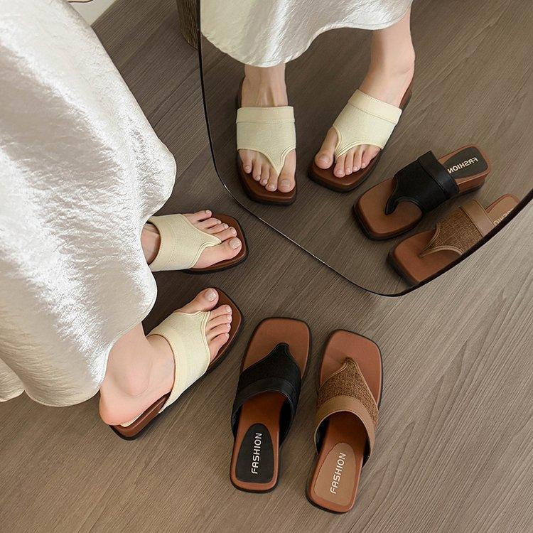 Slope heel square head temperament toe flip-flops shoes women's 2025 new summer skirt retro vacation beach sandals