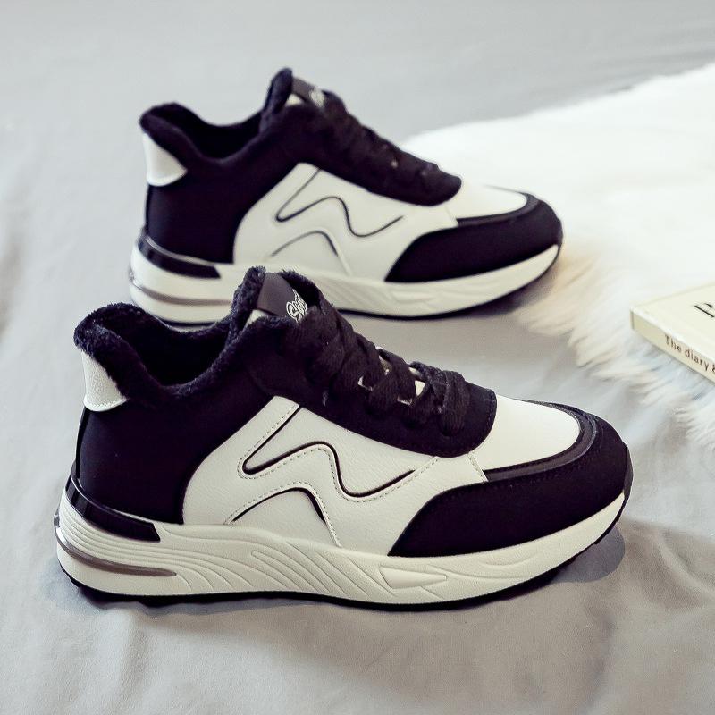 

Fleece thickened large cotton women s shoes winter little white shoes board shoes sports versatile new winter cotton shoes 40