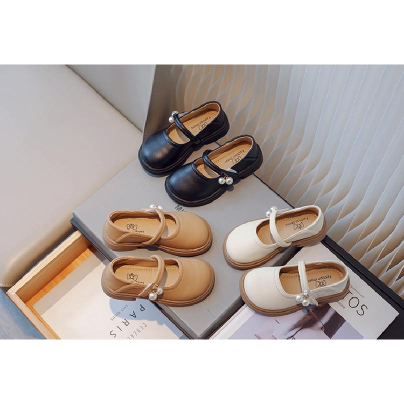 Girls' Princess Shoes Summer Lightweight Breathable Baby Leather Shoes with Small Pearl Pendant Mary Jane Flats Girls' Shoes