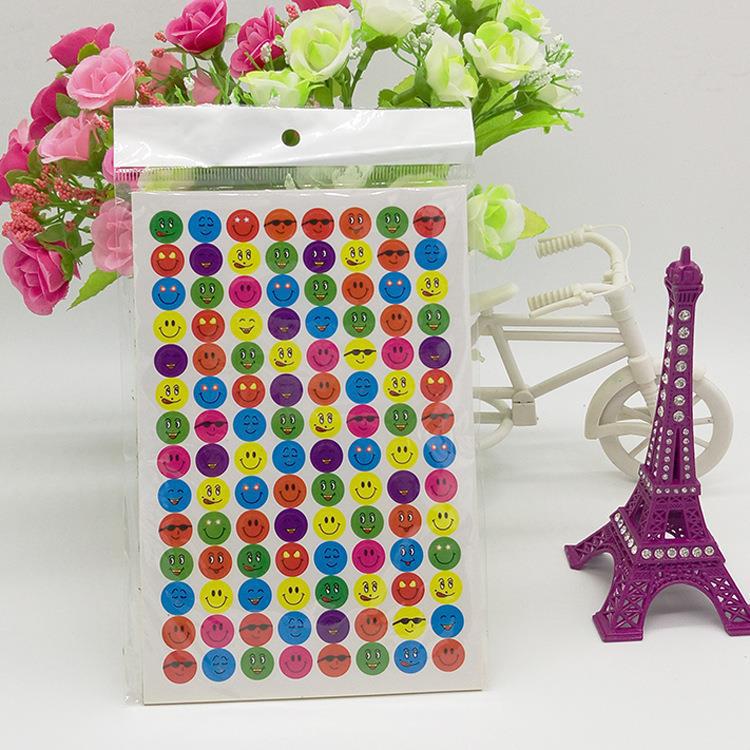 

Наклейки со смайликами для детей: Красочные наградные и образовательные наклейки с цифрами и буквами