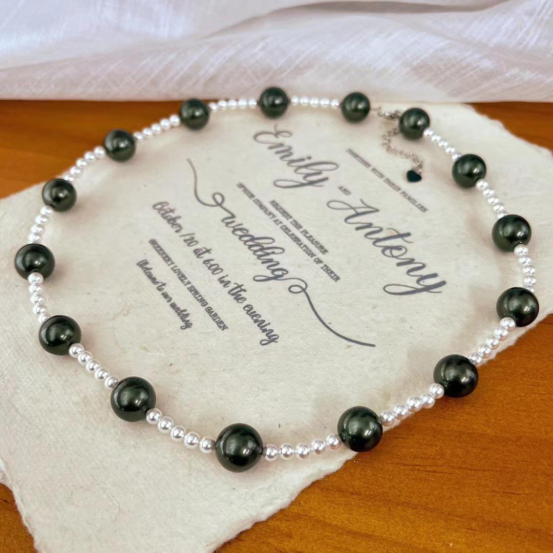 

Vintage Black And White Contrasting Beads Artificial Pearls Gypsy Star Collarbone Chain Tahitian Pearl Necklace Women