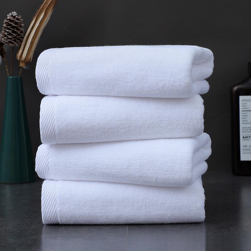 Enlarged Absorbent Pure Cotton White Bath Towel for Hotel & Spa