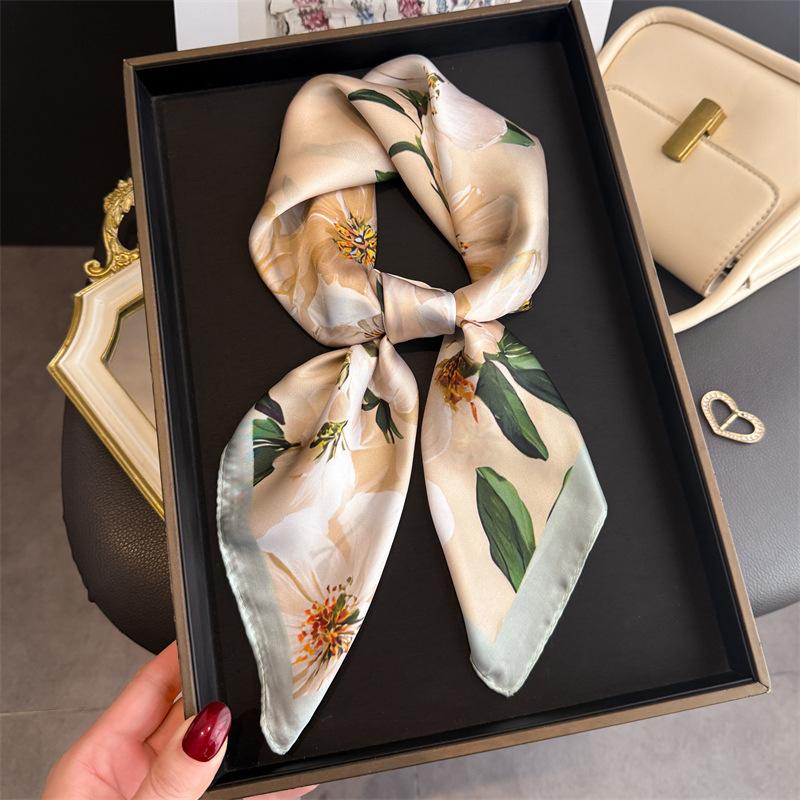 

Luxury Floral Print Design Square Scarf for Women Soft Satin Wraps Neckerchief Female Hair Bands Ribbon Headband Bandana 70x70CM