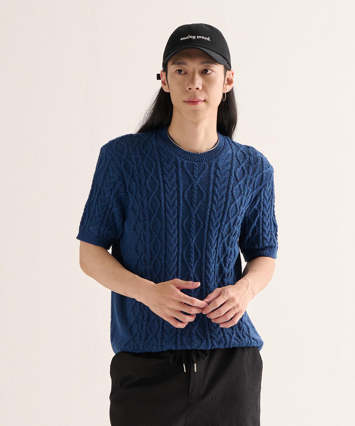Analog Mood Boucle Round Semi Short Sleeve Knit (Blue) Free