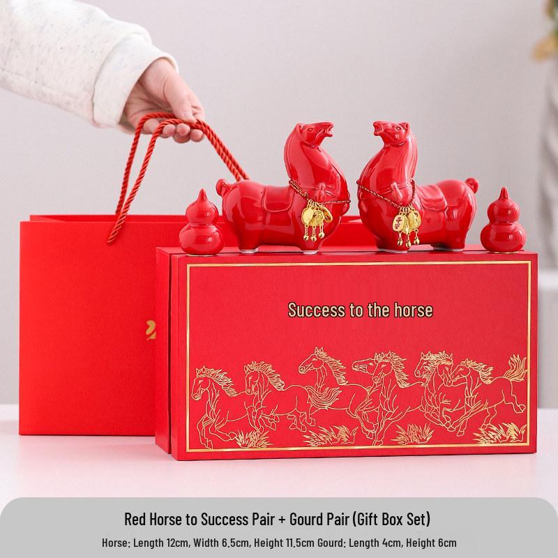 Ceramic Cultural Horse Ornament: Creative New Year & Spring Festival Gift, High-End Business Souvenir