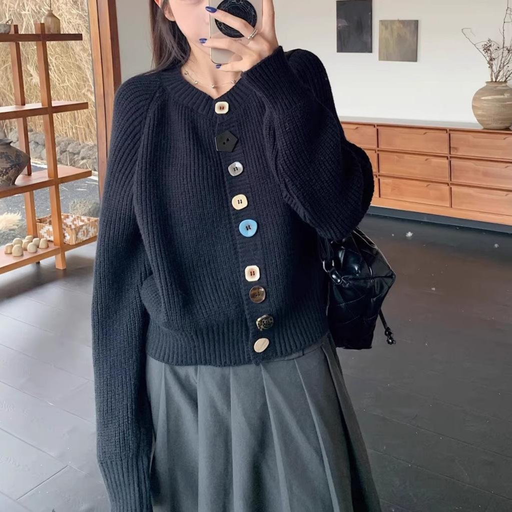 

Arctic velvet washing water, Korean color button-knitted cardigan women s autumn new versatile sweater jacket one size fits all