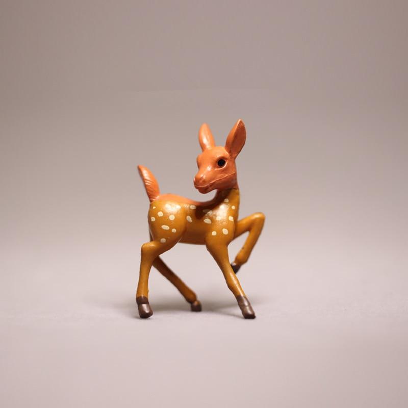 2pcs/Set Artificial Mini Sika Deer Fairy Garden Miniatures Gnomes Moss Terrariums Resin Crafts Figurines For Home Decoration