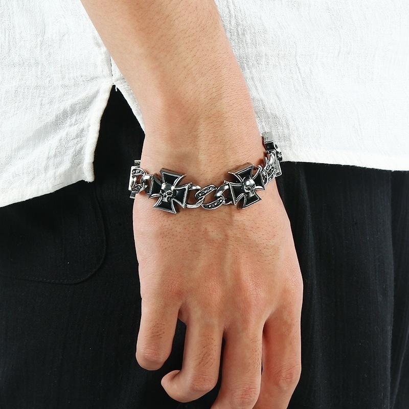 New Retro Celtic Cross Shape Skull Pattern Bracelet Men's Bracelet Fashion Metal Cross Chain Bracelet Accessories Party Jewelry