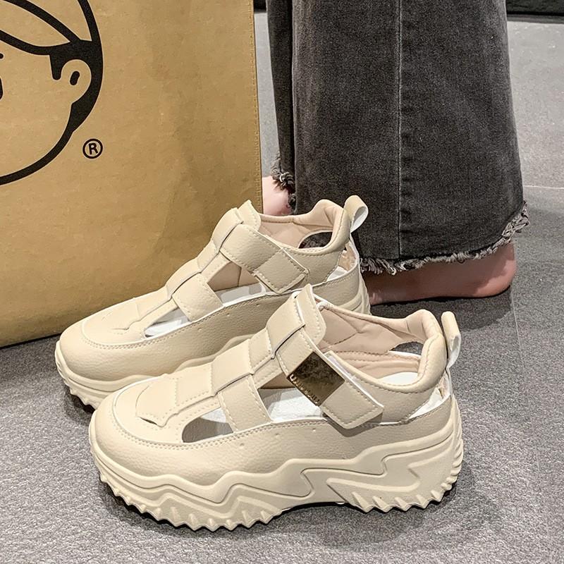 2025 new platform sandals women's new summer versatile hollow soft leather sports leisure heightening hole Roman cool