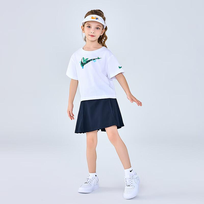 Nike Girls' Butterfly Print Short-Sleeve T-Shirt