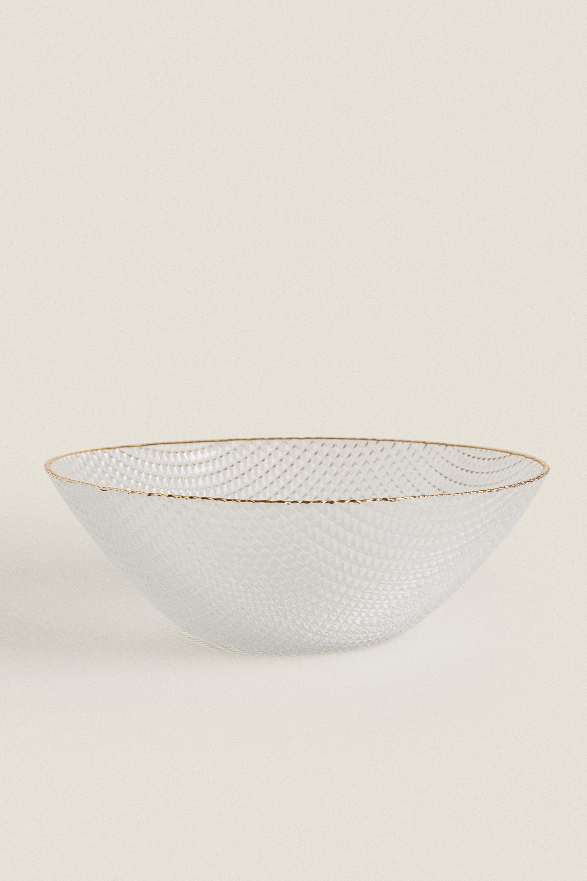 

RAISED DESIGN SALAD BOWL