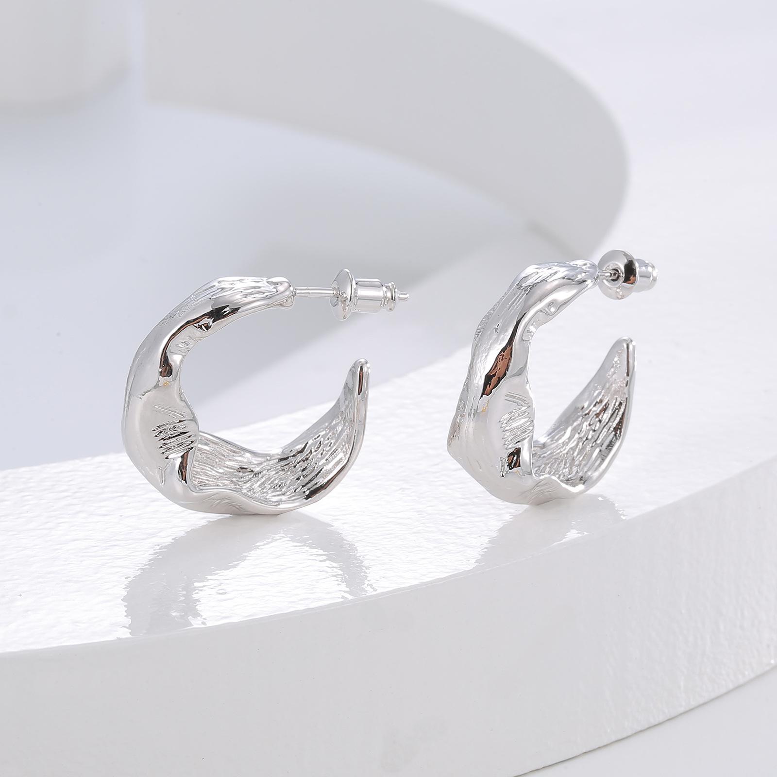 

Серьги Senior Sens S925 Серебряная игла Fashion Sens Элегантная личность Ins Плиссированные серьги в форме лунного бутона