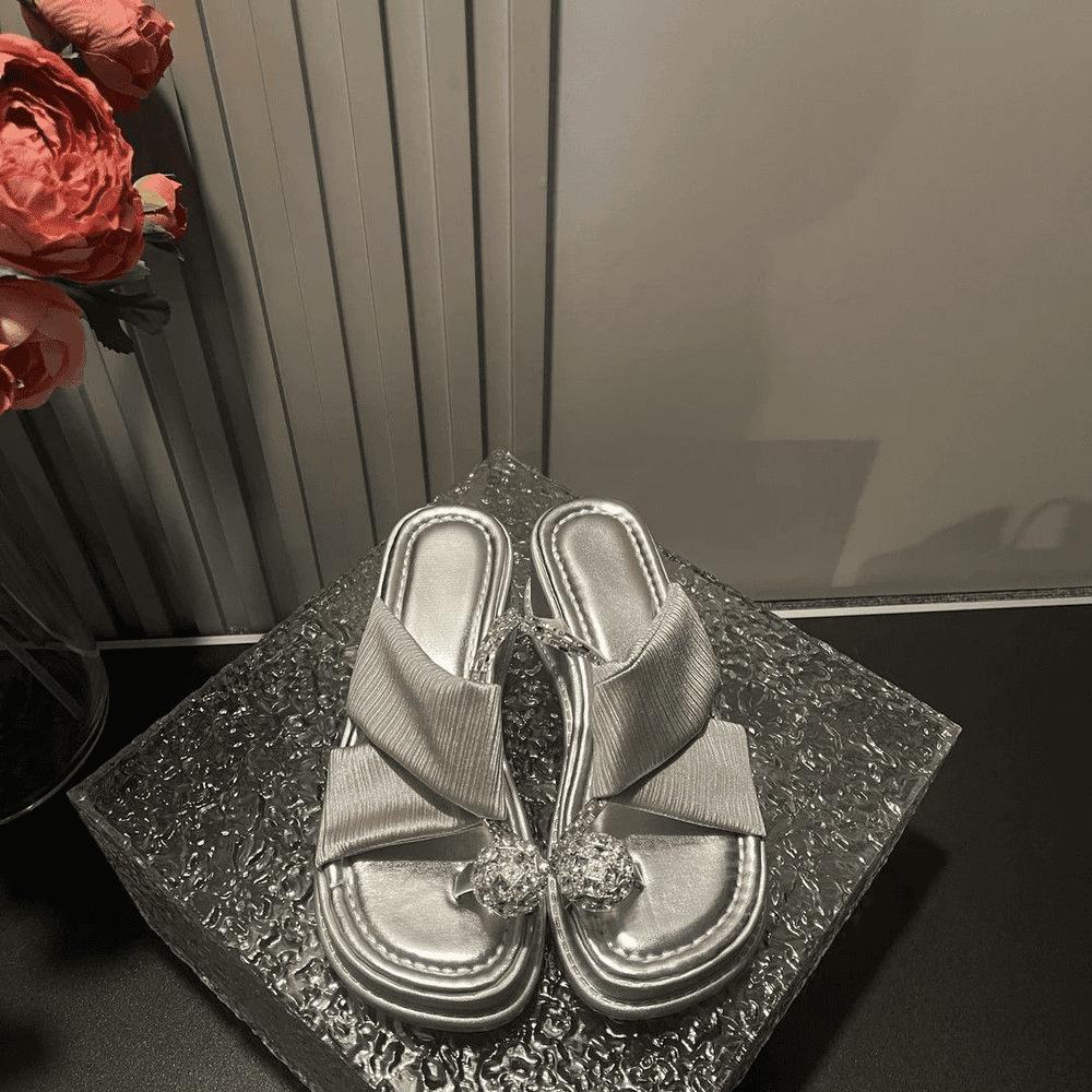 

Fashion high-end flip-flops summer flowers thick-soled cool slippers women wear lady muffin wedge toe shoes 40 срібний