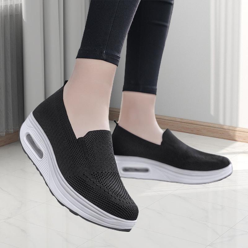 Mode Damskor Casual Mesh Skor Luftkudde Sportskor Kilklackar Platåskor Mesh Andningsbara Sneakers för Kvinnor Slip-On Loafers 2025