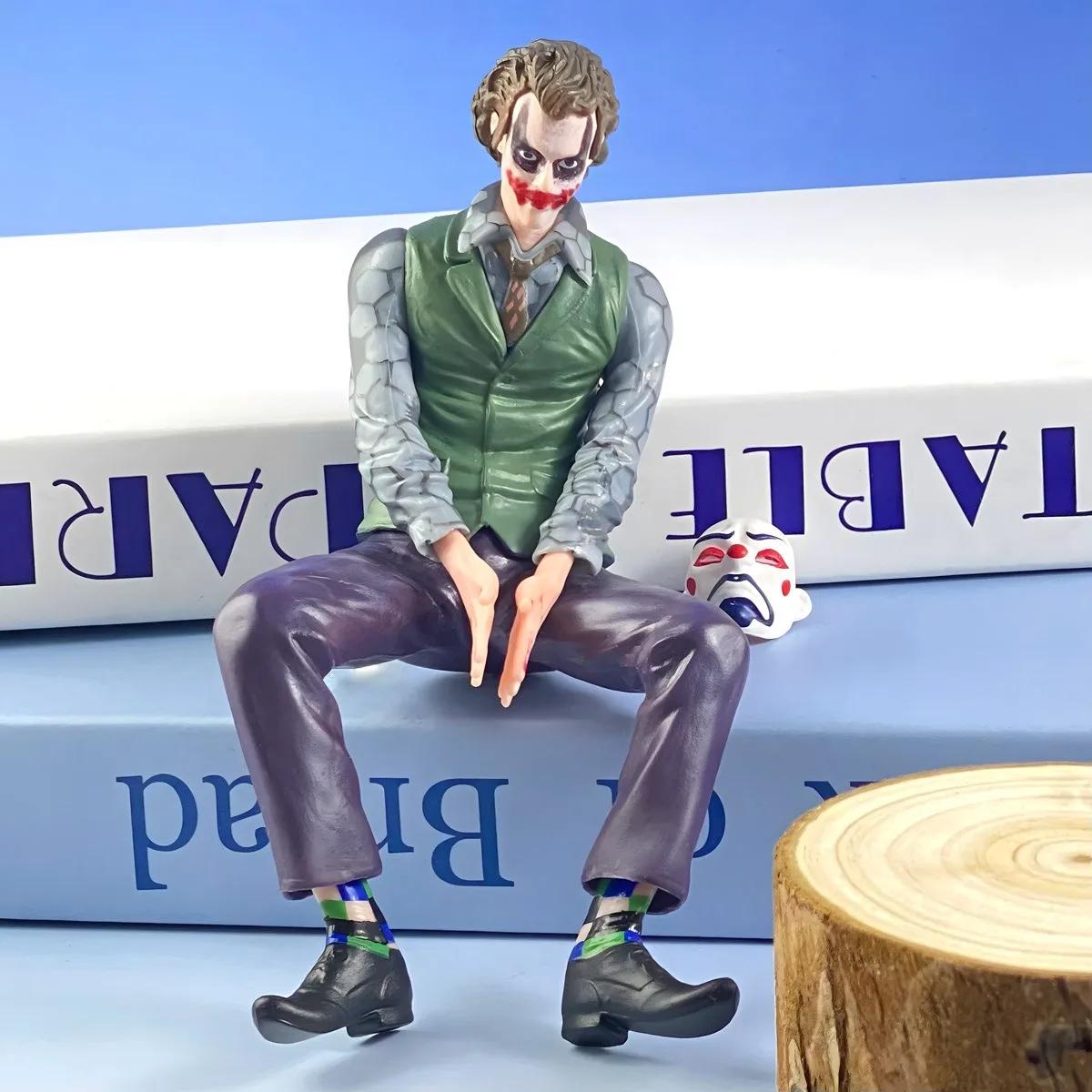Joker Heath Ledger Action Figure Sitting Green Suit Handheld Joker Mask Doll Desktop Decoration Model Toy Christmas Gift 15cm