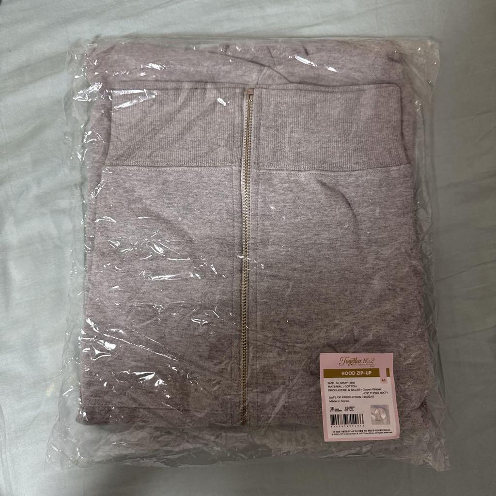 [USED] TWICE together 1&2 pop-up hoodie