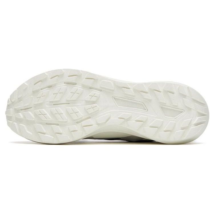 Anta Champion All-Weather Series Lightning Lite Non-Slip Durable Low-Top Running Shoes Women Running Shoes Black White 122325661A-2